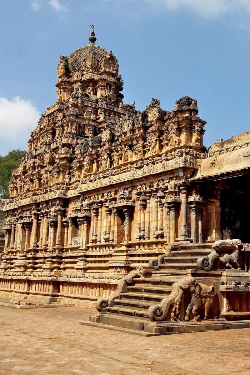 Brihadeeswarar Temple (Thanjavur)