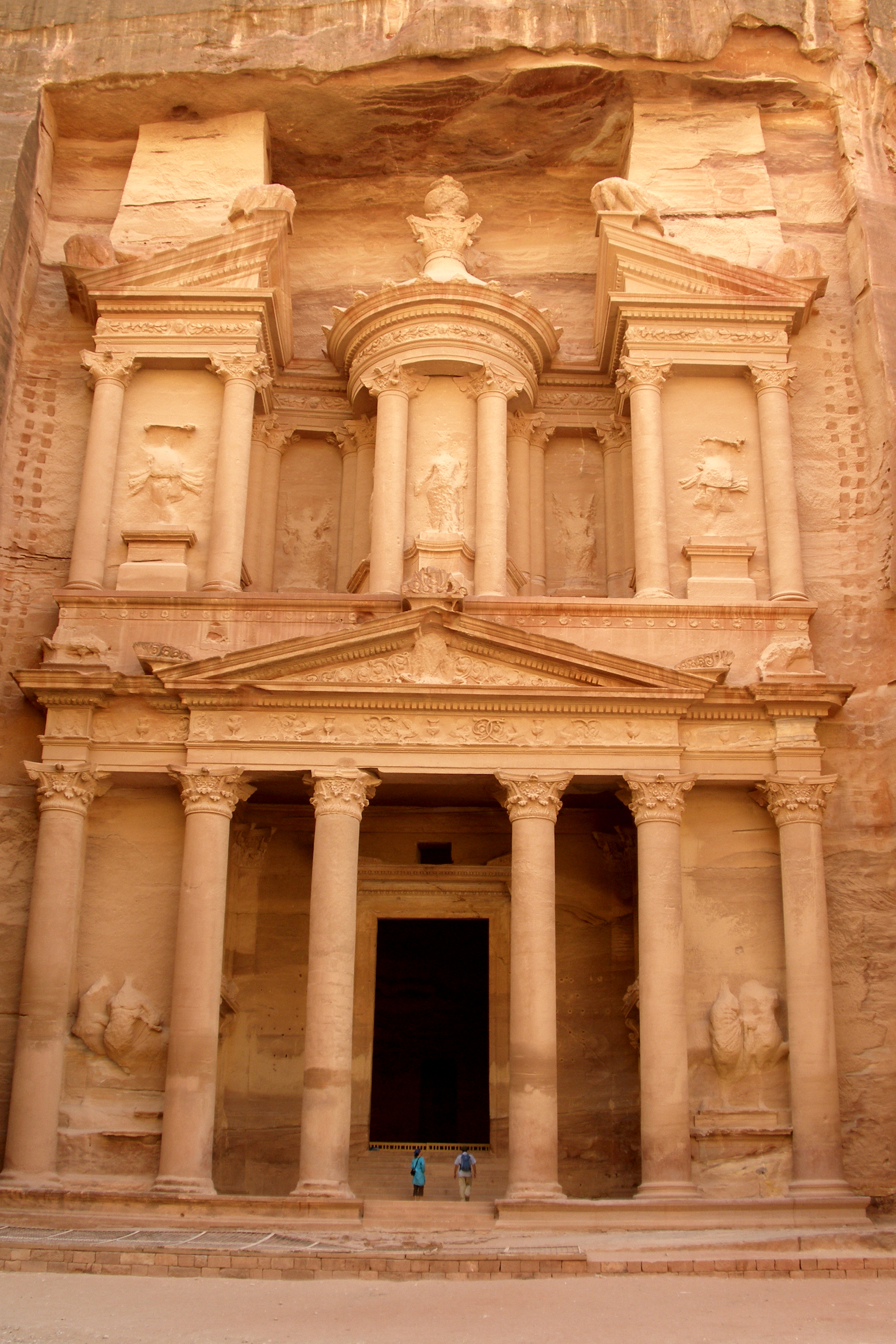The Treasury's facade, blending Nabataean, Hellenistic, and Alexandrian architectural elements.